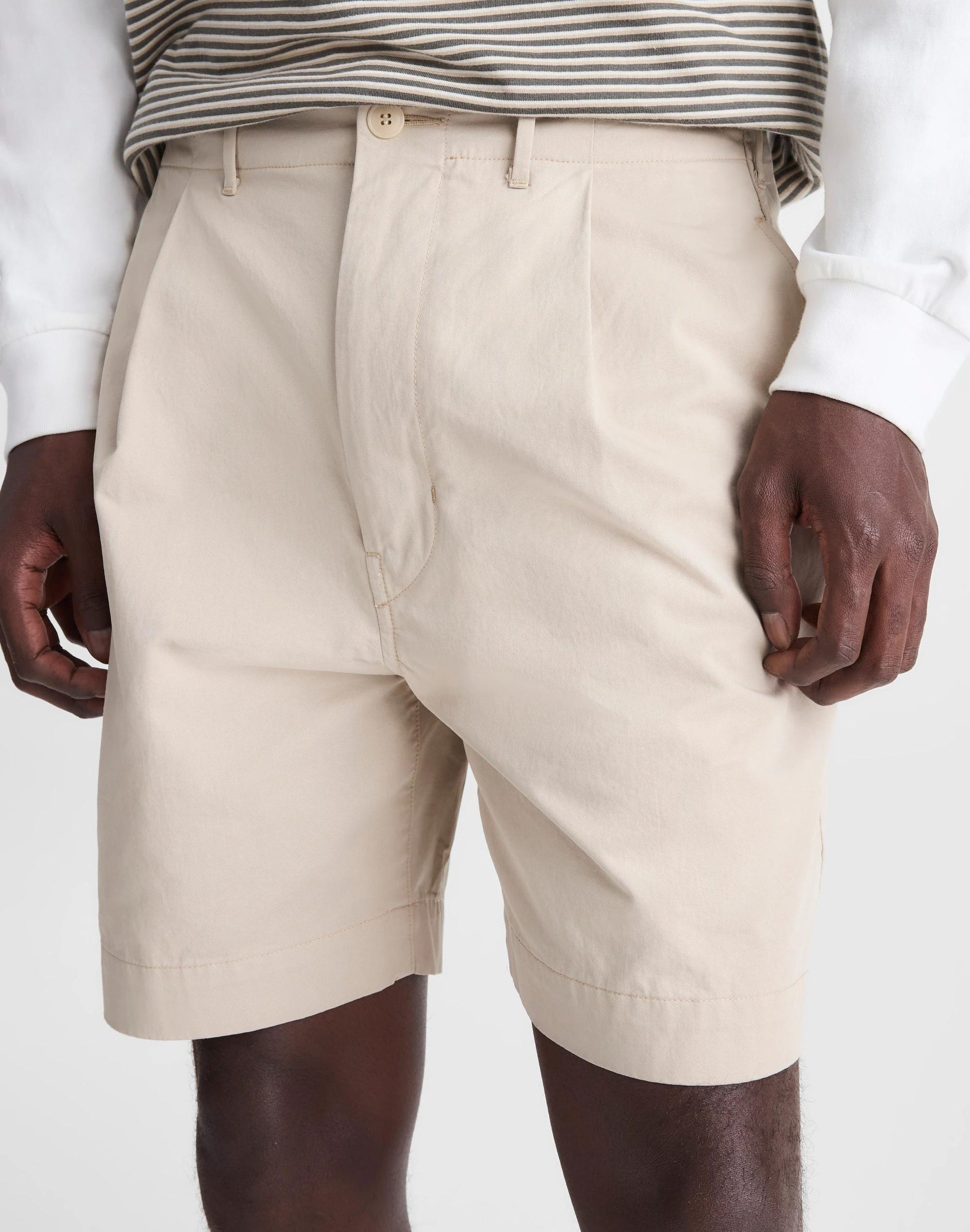 Pleated Chino Shorts in Uniform Twill Toasted Cashew | Madewell