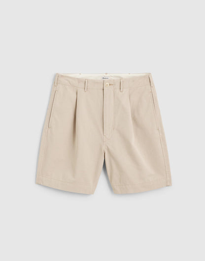 Pleated Chino Shorts in Uniform Twill Toasted Cashew | Madewell