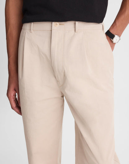 Pleated Chino Pants in Uniform Twill Toasted Cashew | Madewell