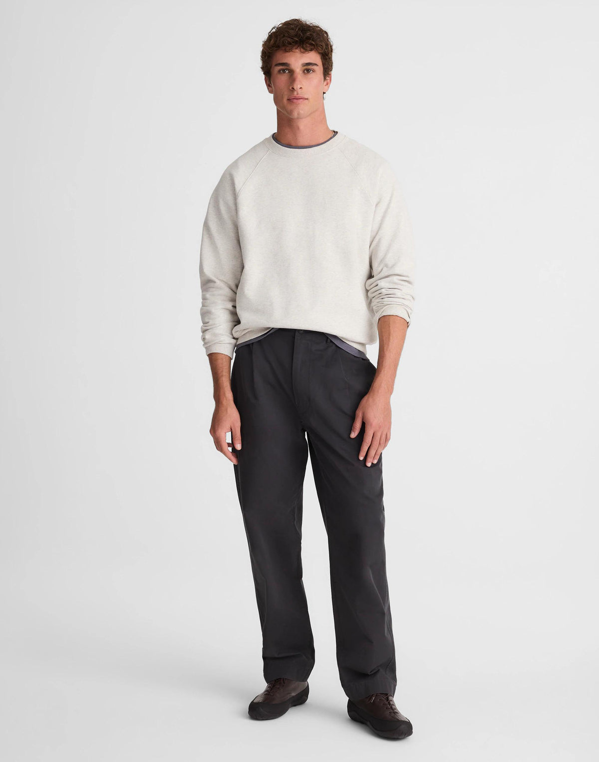 Pleated Chino Pants in Uniform Twill Pepper | Madewell
