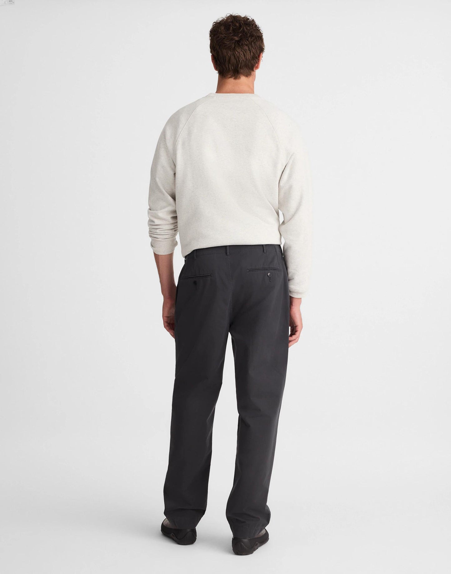 Pleated Chino Pants in Uniform Twill Pepper | Madewell