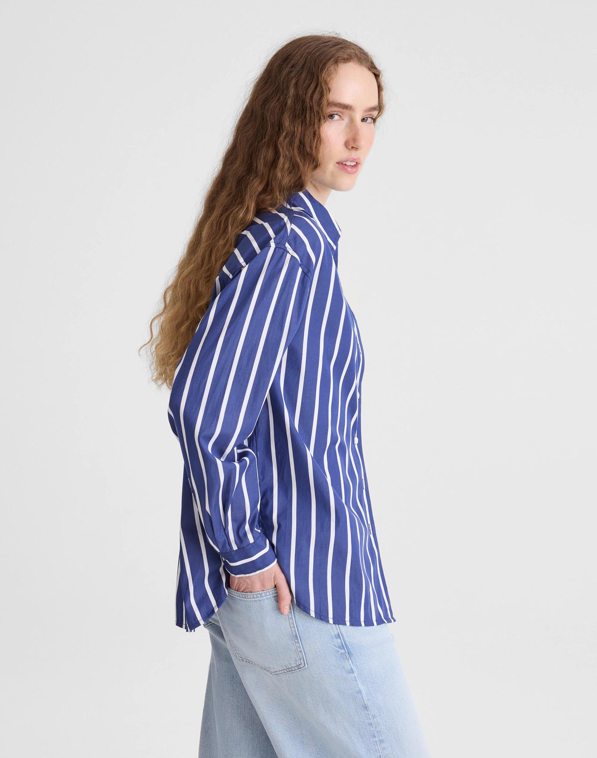 The Easy Shirt in Poplin Cool Navy | Madewell