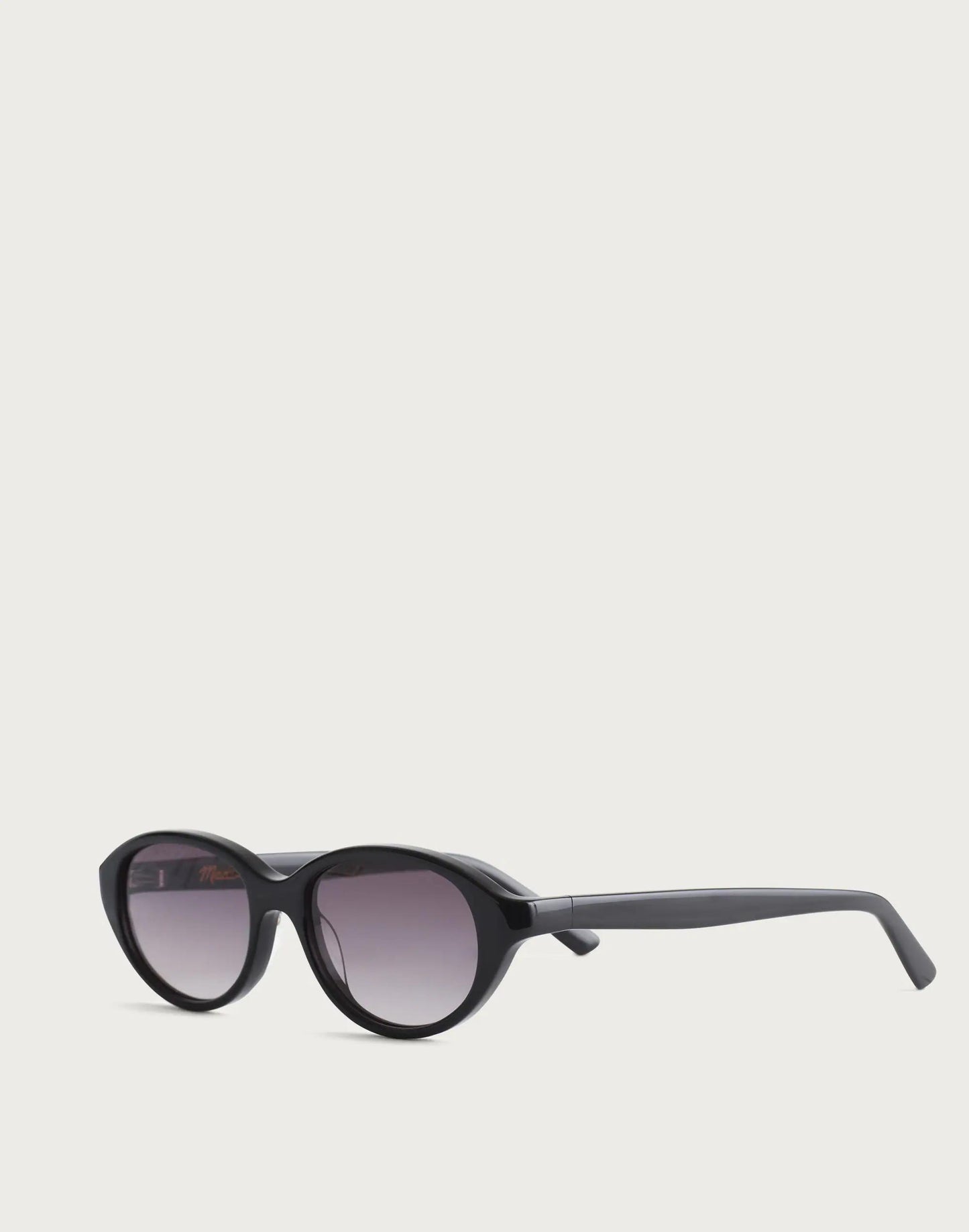 The Solina Oval Sunglasses True Black | Madewell