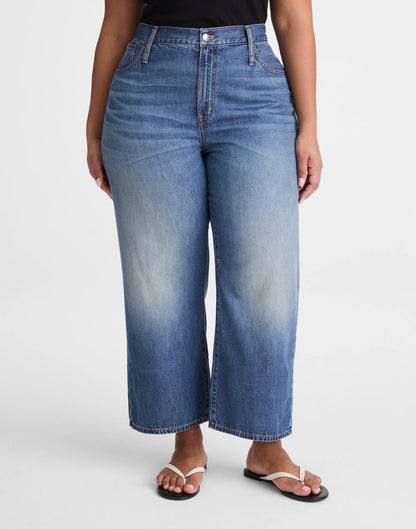 The Plus Perfect Vintage Wide-Leg Crop Jean in Airy Denim Solstice Wash | Madewell