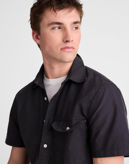 Short-Sleeve Single-Pocket Shirt in Allday Oxford Licorice | Madewell