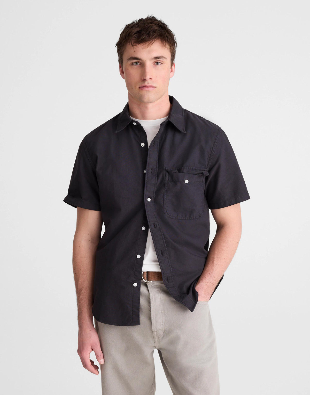 Short-Sleeve Single-Pocket Shirt in Allday Oxford Licorice | Madewell