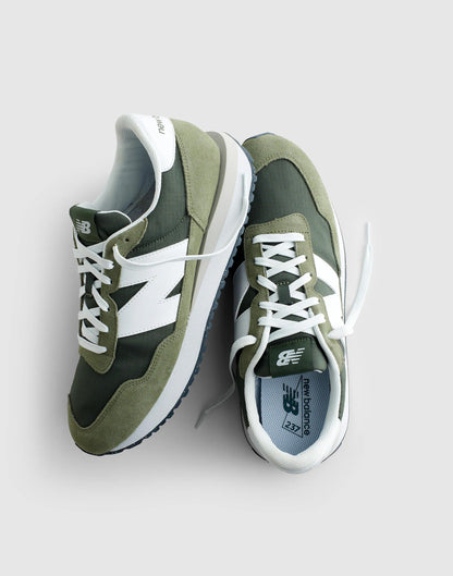 New Balance® 237 Sneakers Dark Olivine | Madewell