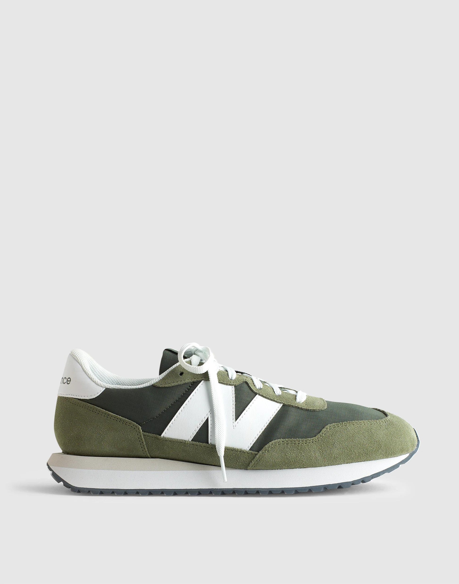 New Balance® 237 Sneakers Dark Olivine | Madewell