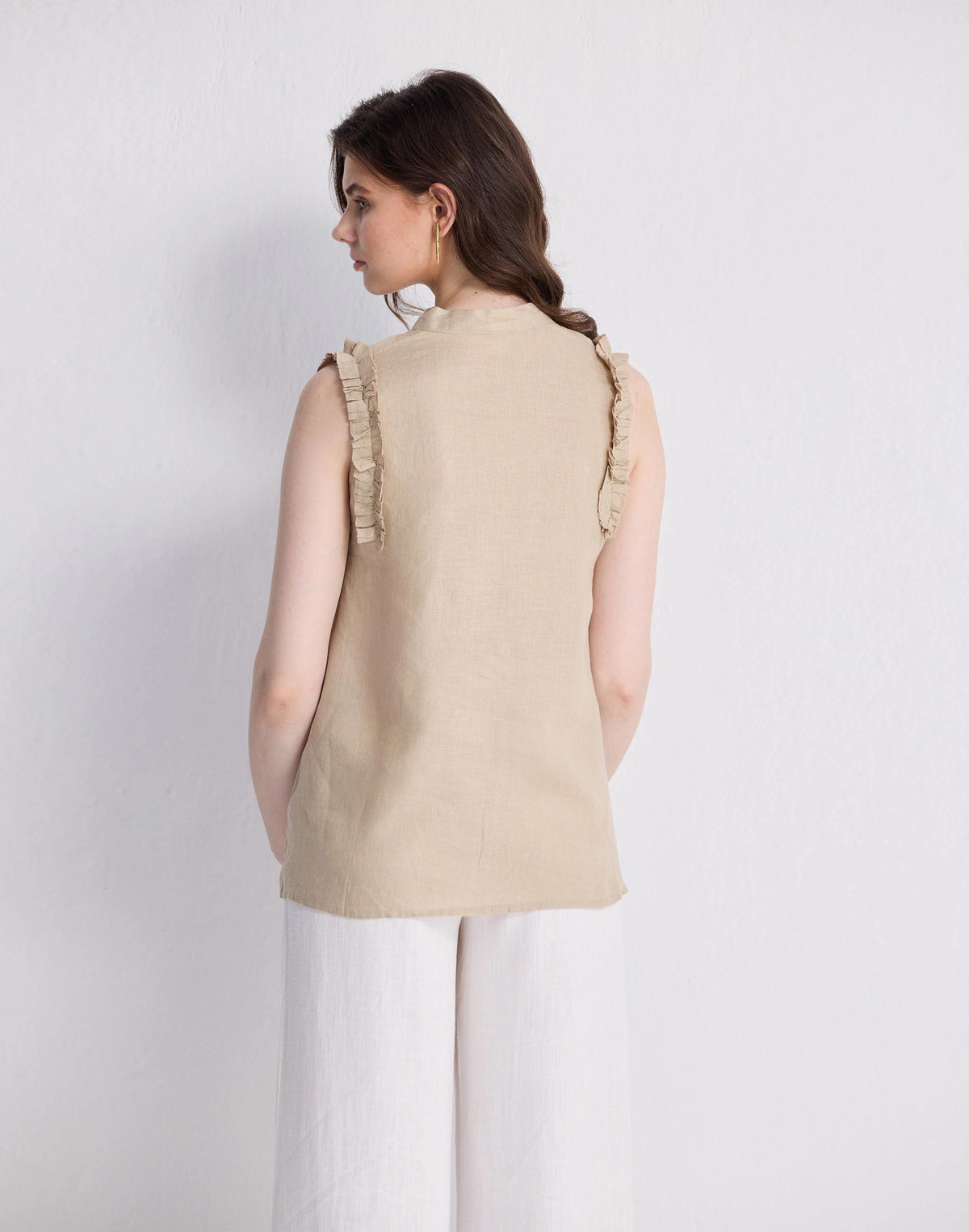 Reistor® Sleeveless 100% Hemp Top with Ruffles in Neutral Beige Beige | Madewell