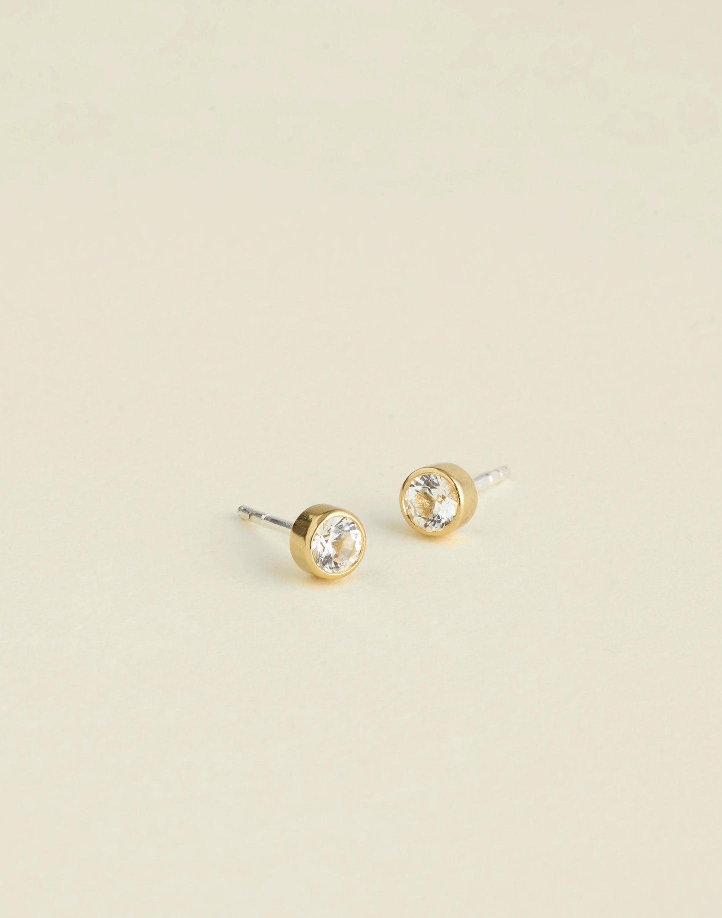 Demi-Fine Bezel Set Crystal Stud Earrings 14k Gold | Madewell