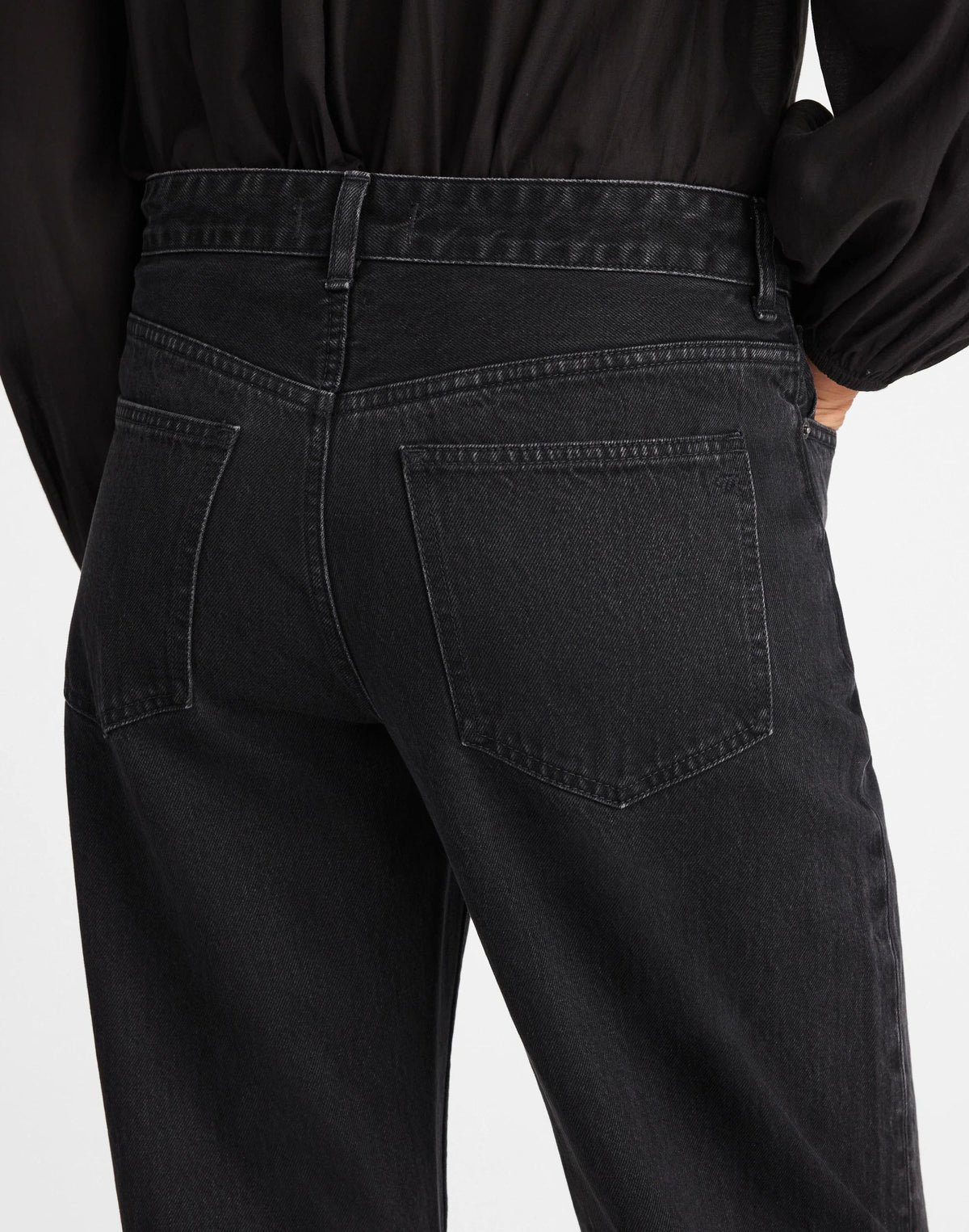 The Tall Darted Barrel-Leg Jean Washed Black | Madewell